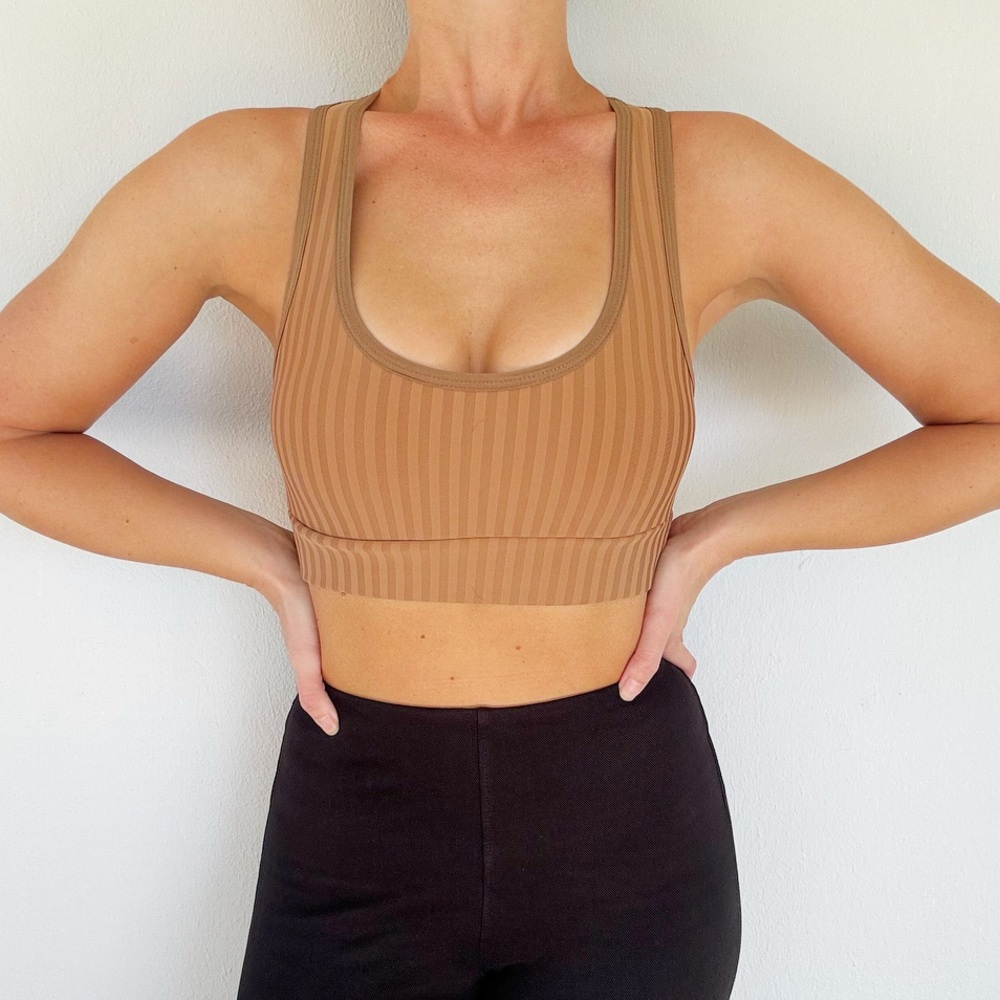 Beyond Yoga Ribbed Scoop Neck Sports Bra in Camel